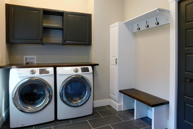 Laundry room cabinet and counter installation